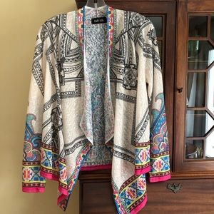 Fab’rik short kimono with beautiful design